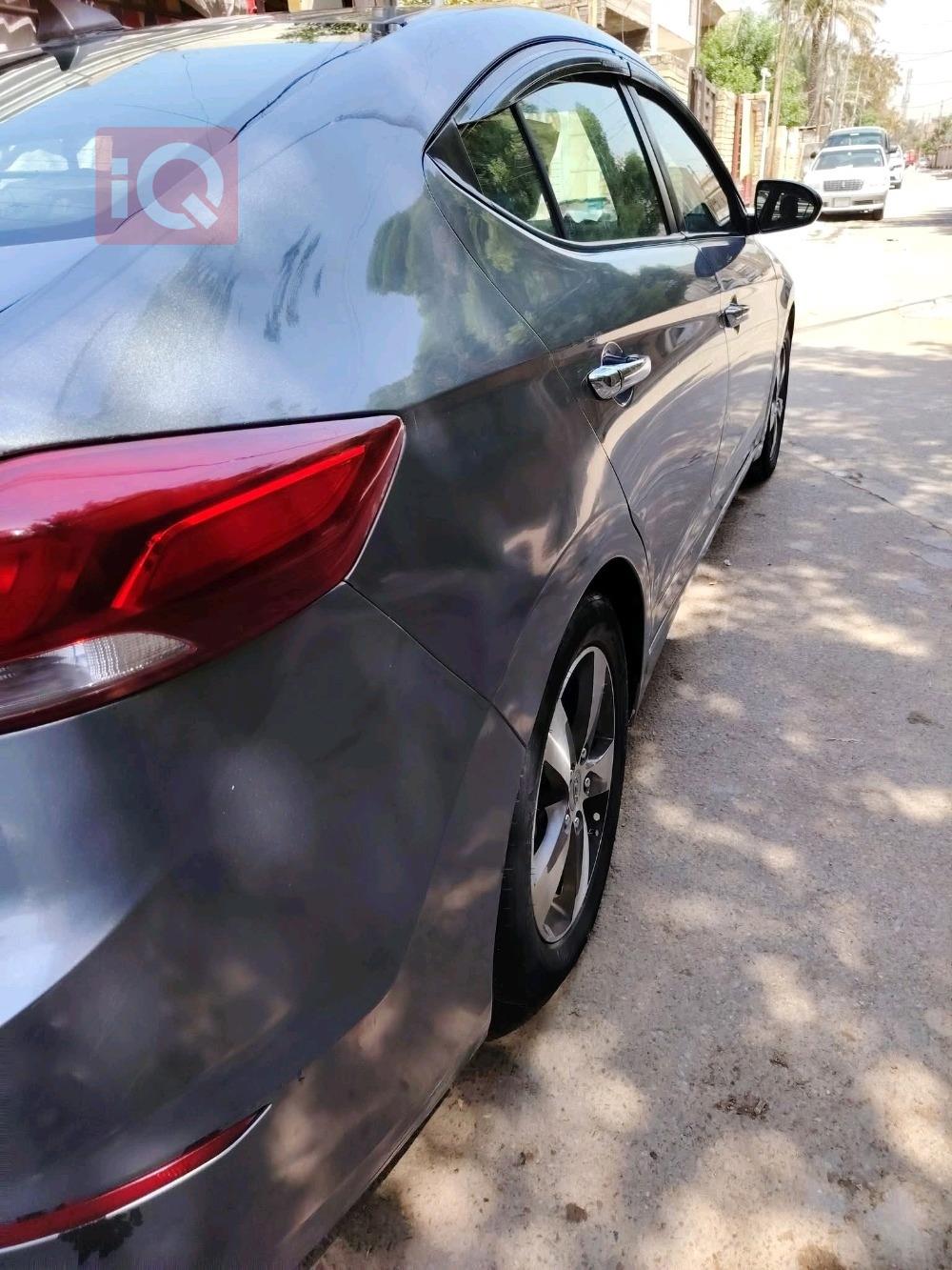 هیوندای ئەلەنترا